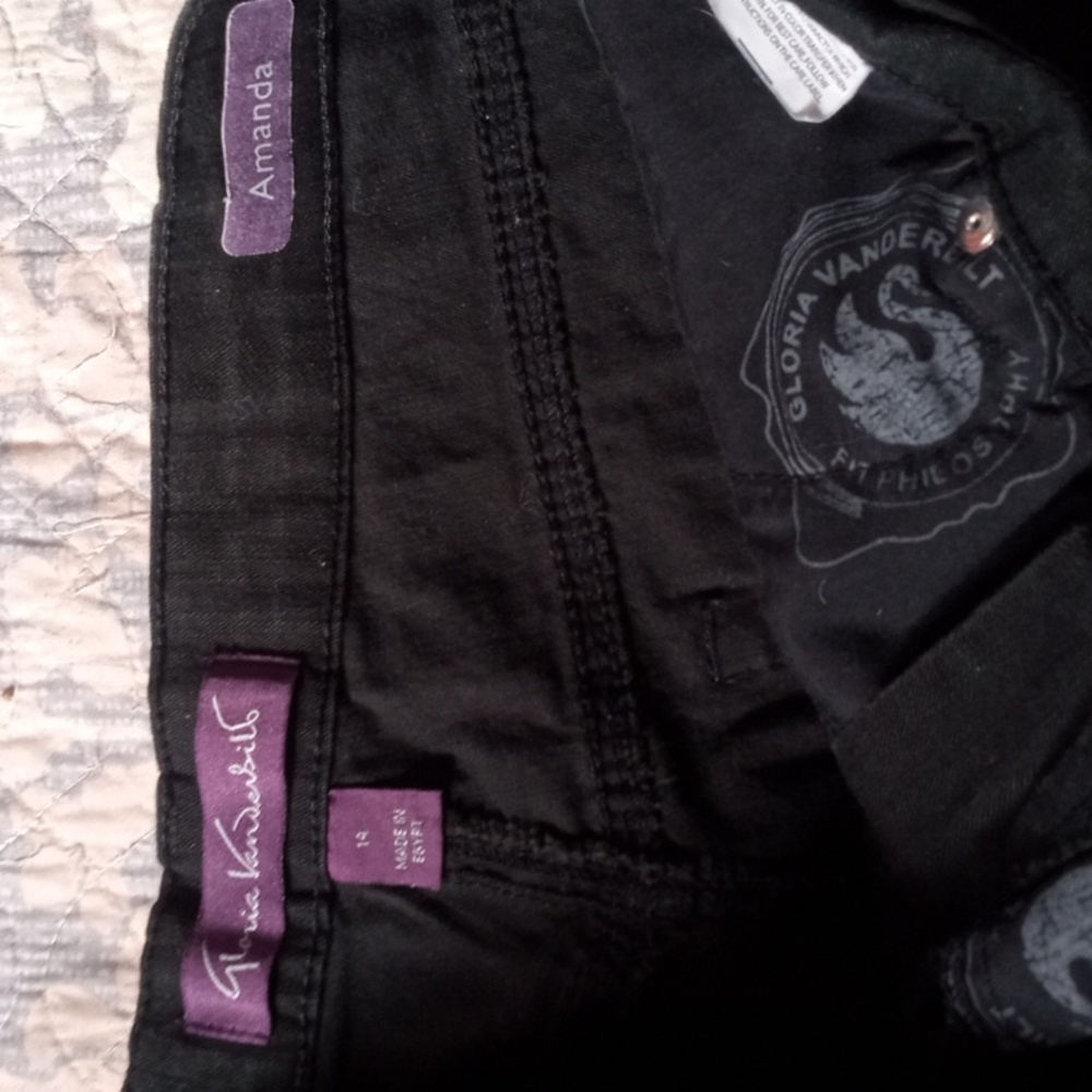 Gloria Vanderbilt Jeans with Rhinestone Detail - Picture 3 of 4